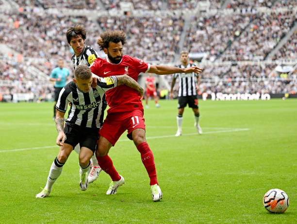 迈向更辉煌 迈向更辉煌